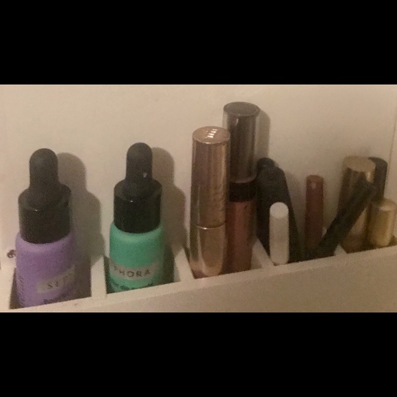 Everything - Picture 5 of 8